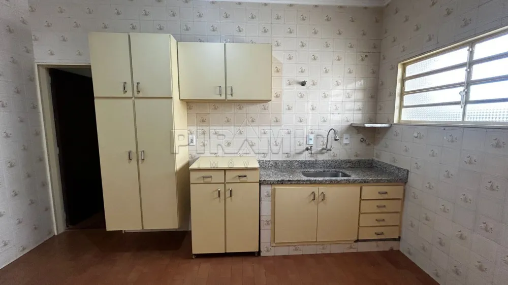 Alugar Casa / Padr&atilde;o em Ribeir&atilde;o Preto R$ 1.800,00 - Foto 4