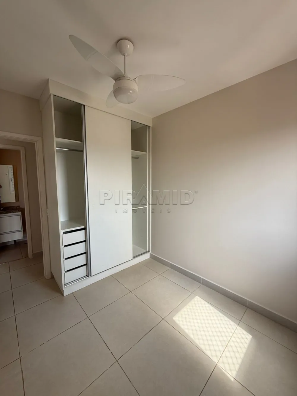 Alugar Apartamento / Padr&atilde;o em Ribeir&atilde;o Preto R$ 1.400,00 - Foto 9