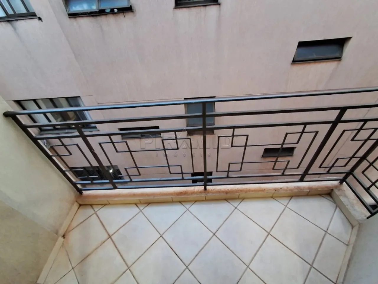 Alugar Apartamento / Padr&atilde;o em Ribeir&atilde;o Preto R$ 1.900,00 - Foto 4