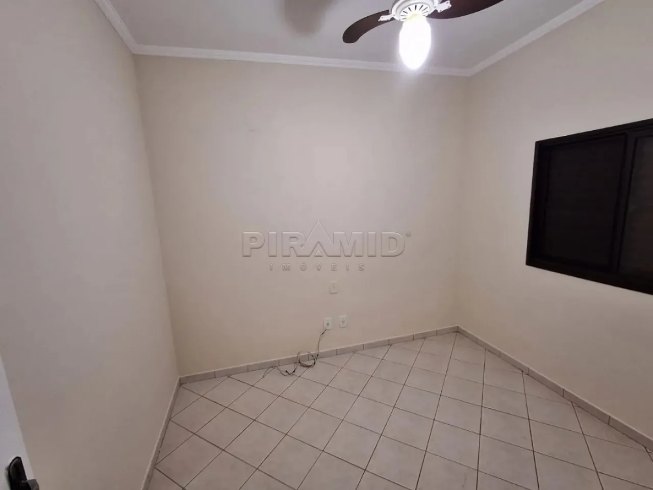Alugar Apartamento / Padr&atilde;o em Ribeir&atilde;o Preto R$ 1.900,00 - Foto 5