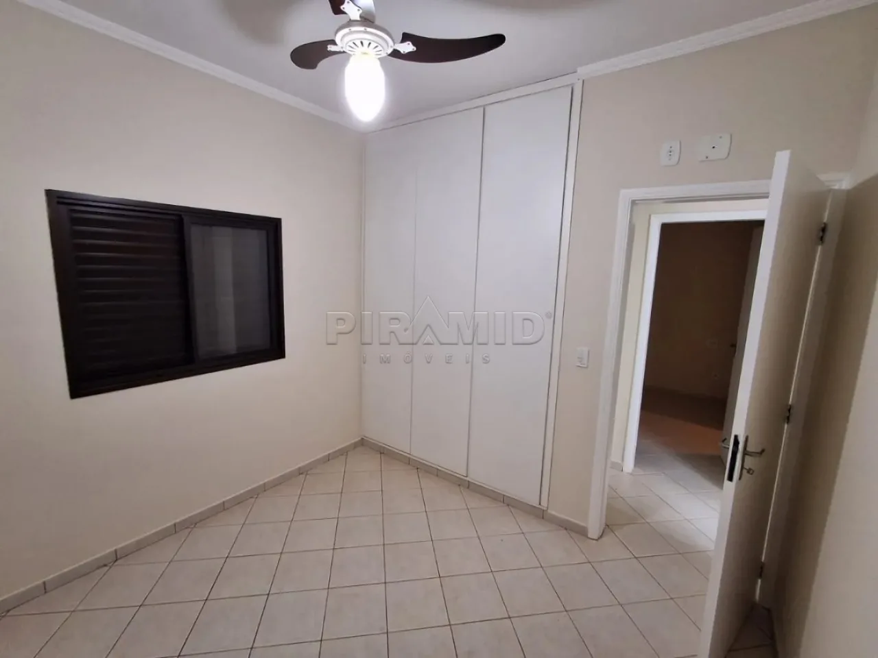 Alugar Apartamento / Padr&atilde;o em Ribeir&atilde;o Preto R$ 1.900,00 - Foto 6