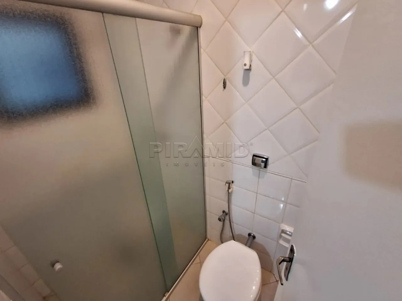Alugar Apartamento / Padr&atilde;o em Ribeir&atilde;o Preto R$ 1.900,00 - Foto 10