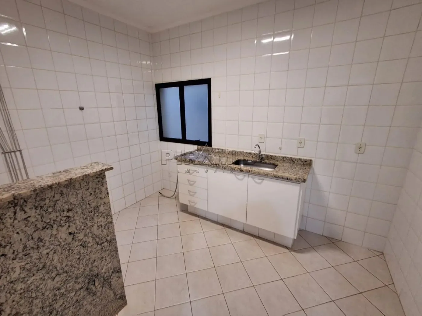 Alugar Apartamento / Padr&atilde;o em Ribeir&atilde;o Preto R$ 1.900,00 - Foto 12
