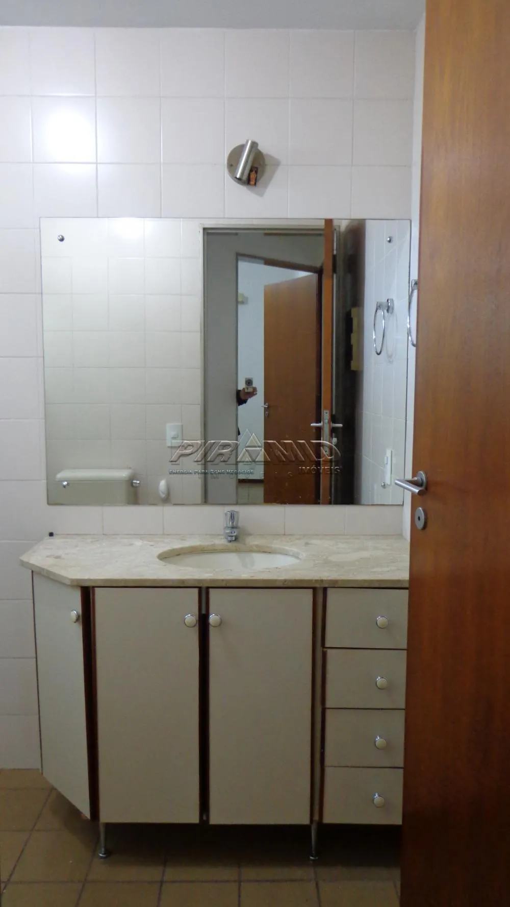 Alugar Apartamento / Padr&atilde;o em Ribeir&atilde;o Preto R$ 1.300,00 - Foto 10