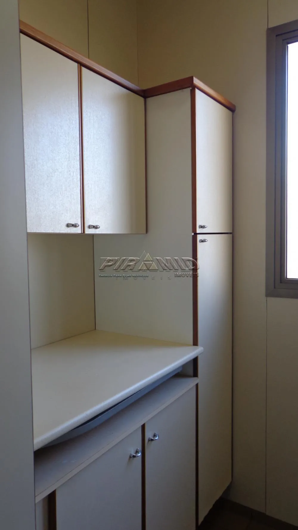 Alugar Apartamento / Padr&atilde;o em Ribeir&atilde;o Preto R$ 1.300,00 - Foto 12