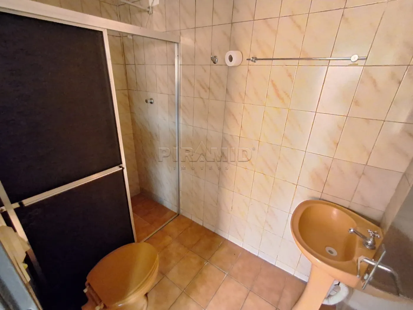 Alugar Casa / Padr&atilde;o em Ribeir&atilde;o Preto R$ 1.100,00 - Foto 6