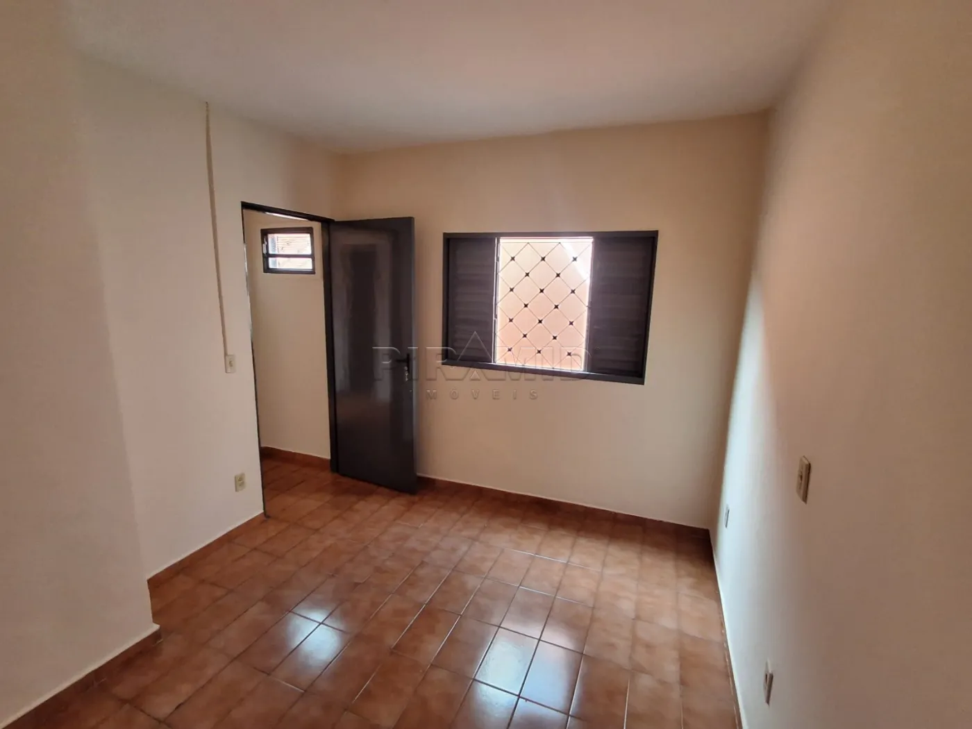 Alugar Casa / Padr&atilde;o em Ribeir&atilde;o Preto R$ 1.100,00 - Foto 8