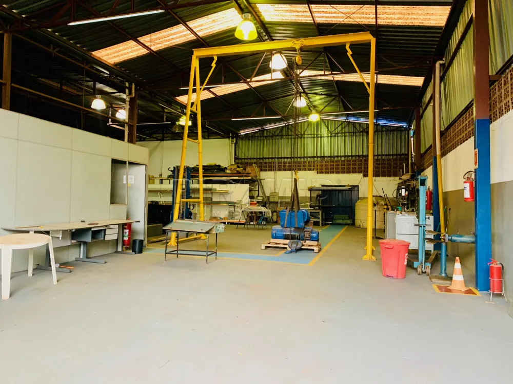 Alugar Comercial / Galp&atilde;o  Barrac&atilde;o em Ribeir&atilde;o Preto R$ 11.300,00 - Foto 2