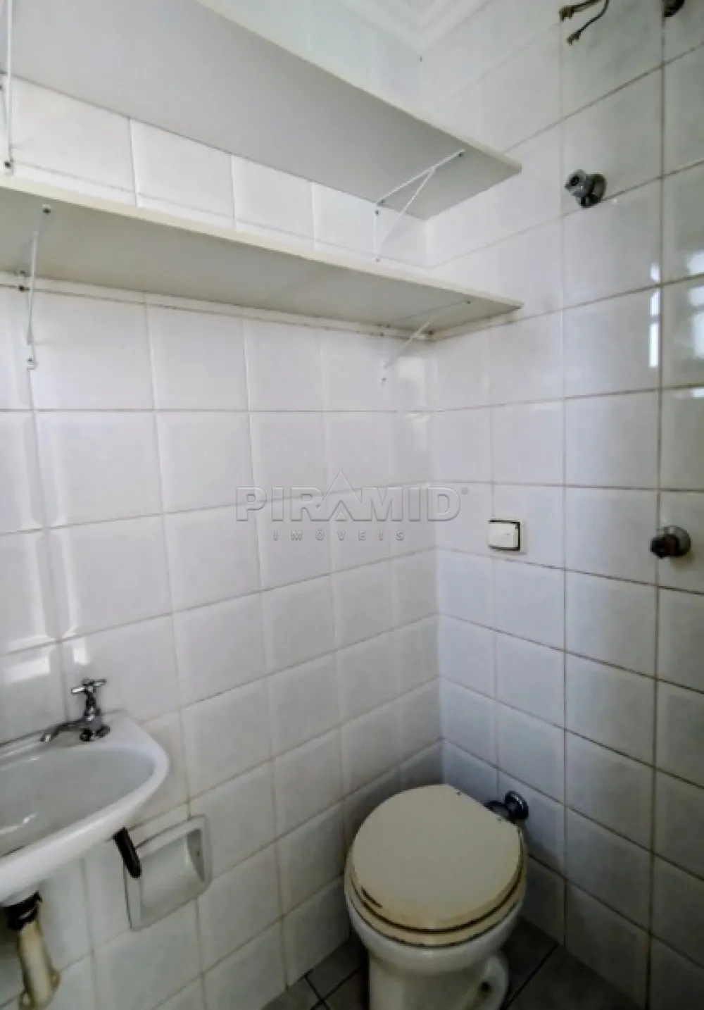 Alugar Apartamento / Padr&atilde;o em Ribeir&atilde;o Preto R$ 1.800,00 - Foto 17