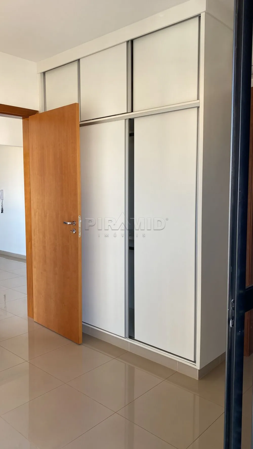 Alugar Apartamento / Padr&atilde;o em Ribeir&atilde;o Preto R$ 1.900,00 - Foto 10
