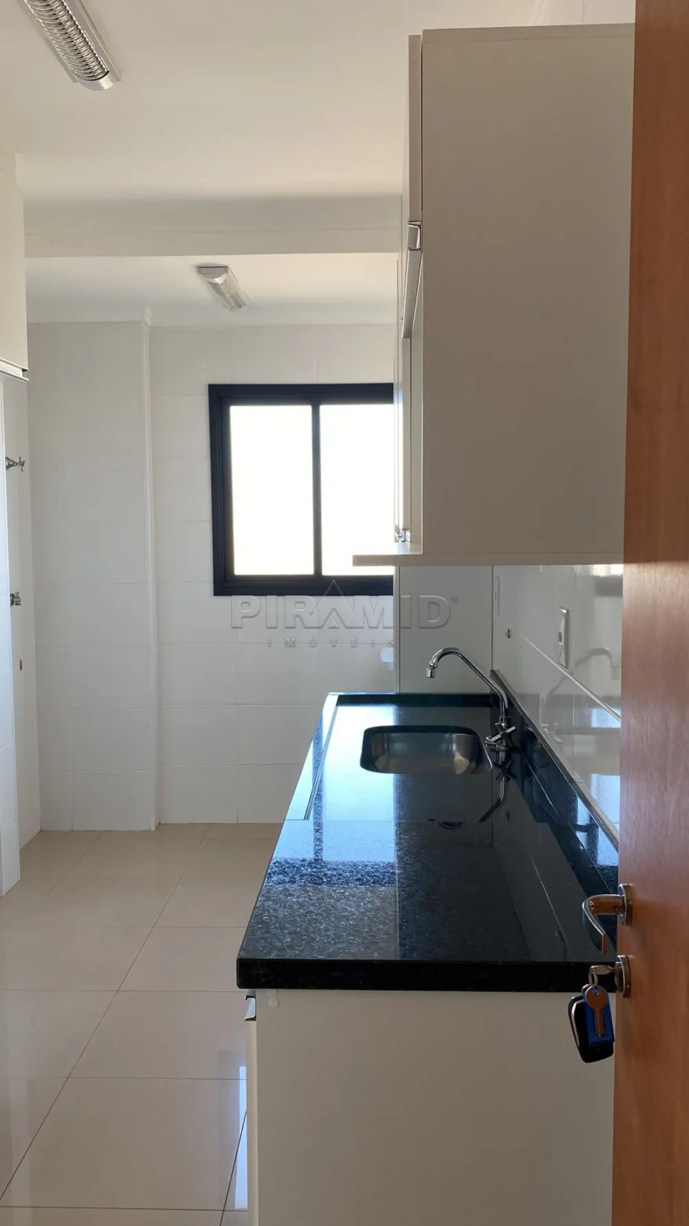 Alugar Apartamento / Padr&atilde;o em Ribeir&atilde;o Preto R$ 1.900,00 - Foto 15