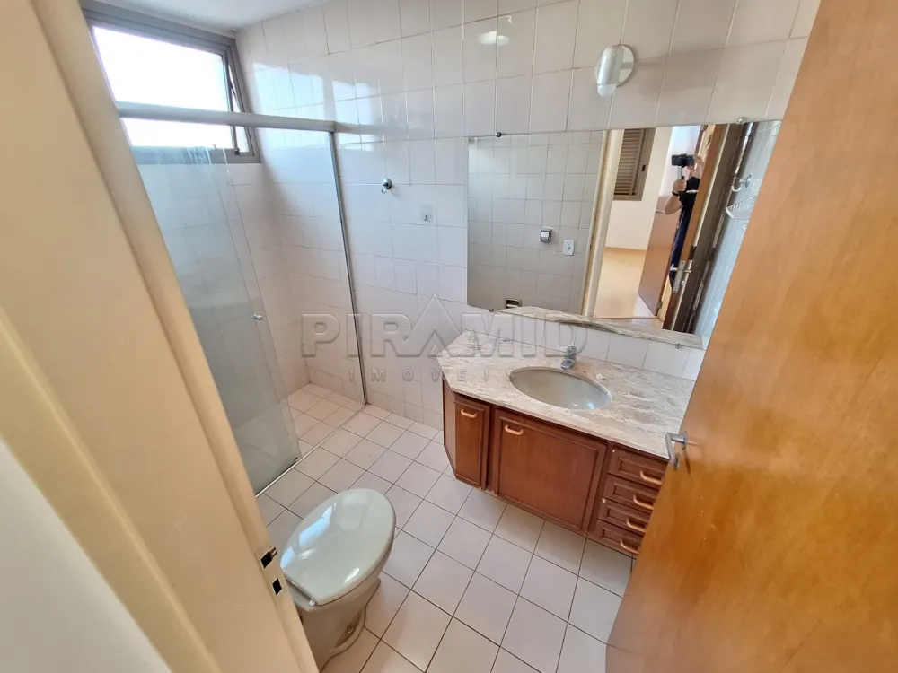Alugar Apartamento / Padr&atilde;o em Ribeir&atilde;o Preto R$ 1.100,00 - Foto 4
