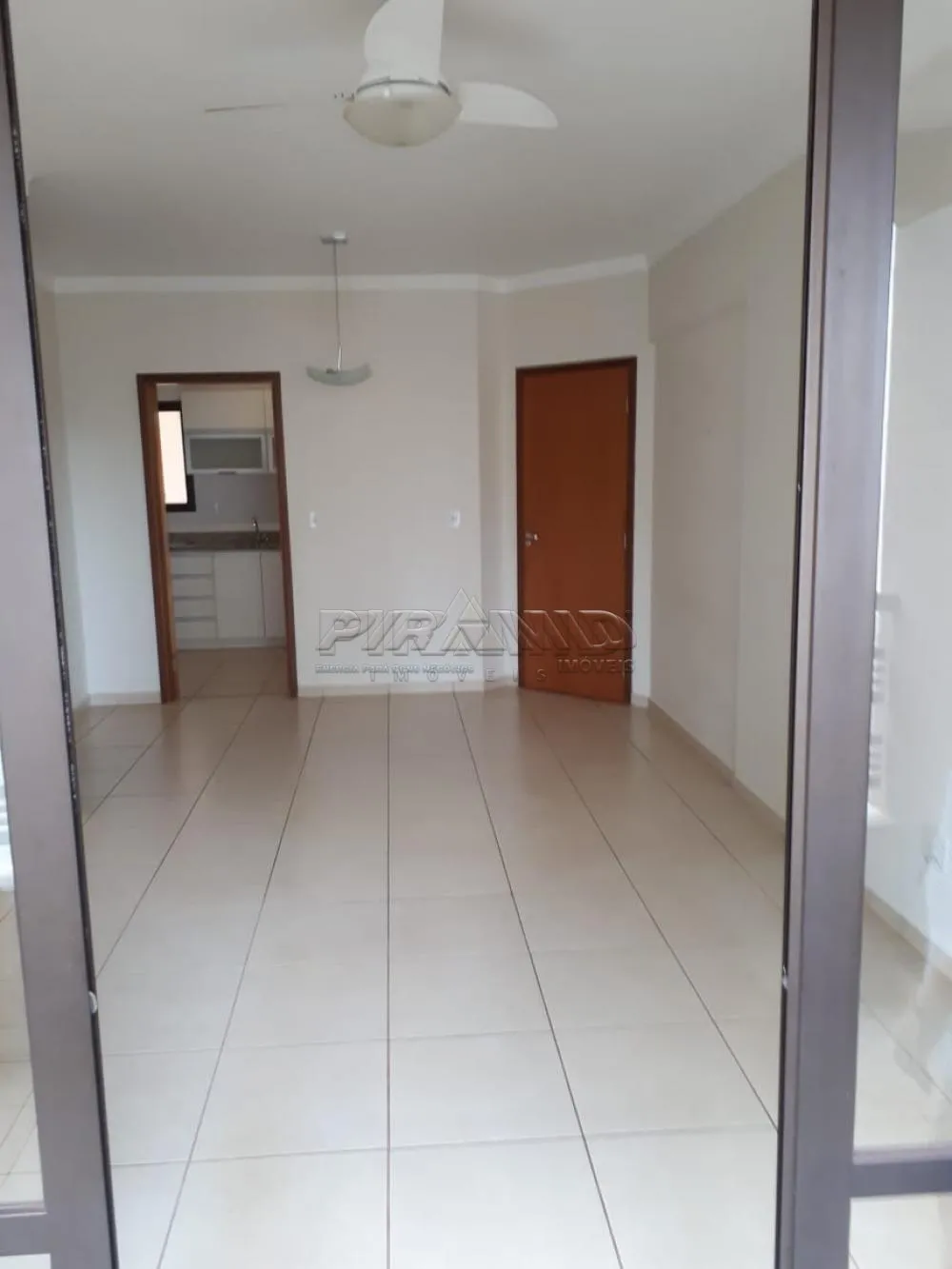 Alugar Apartamento / Padr&atilde;o em Ribeir&atilde;o Preto R$ 2.200,00 - Foto 3