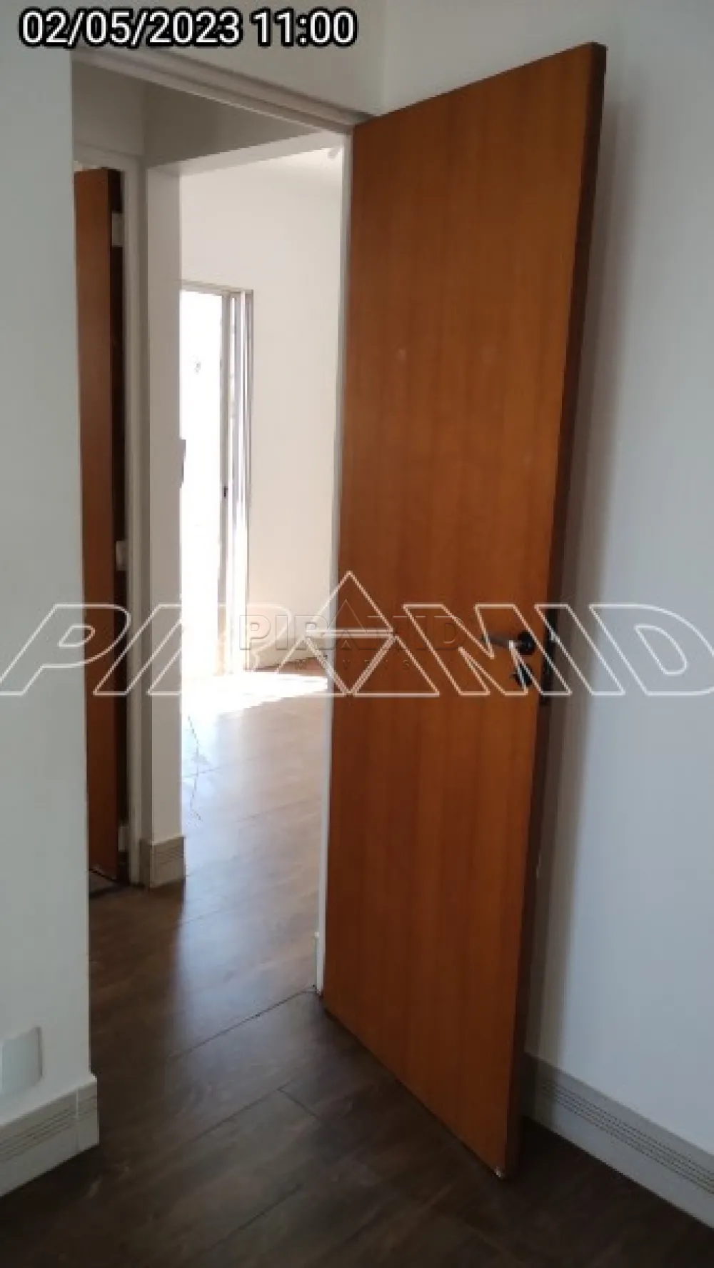 Alugar Apartamento / Padr&atilde;o em Ribeir&atilde;o Preto R$ 950,00 - Foto 11