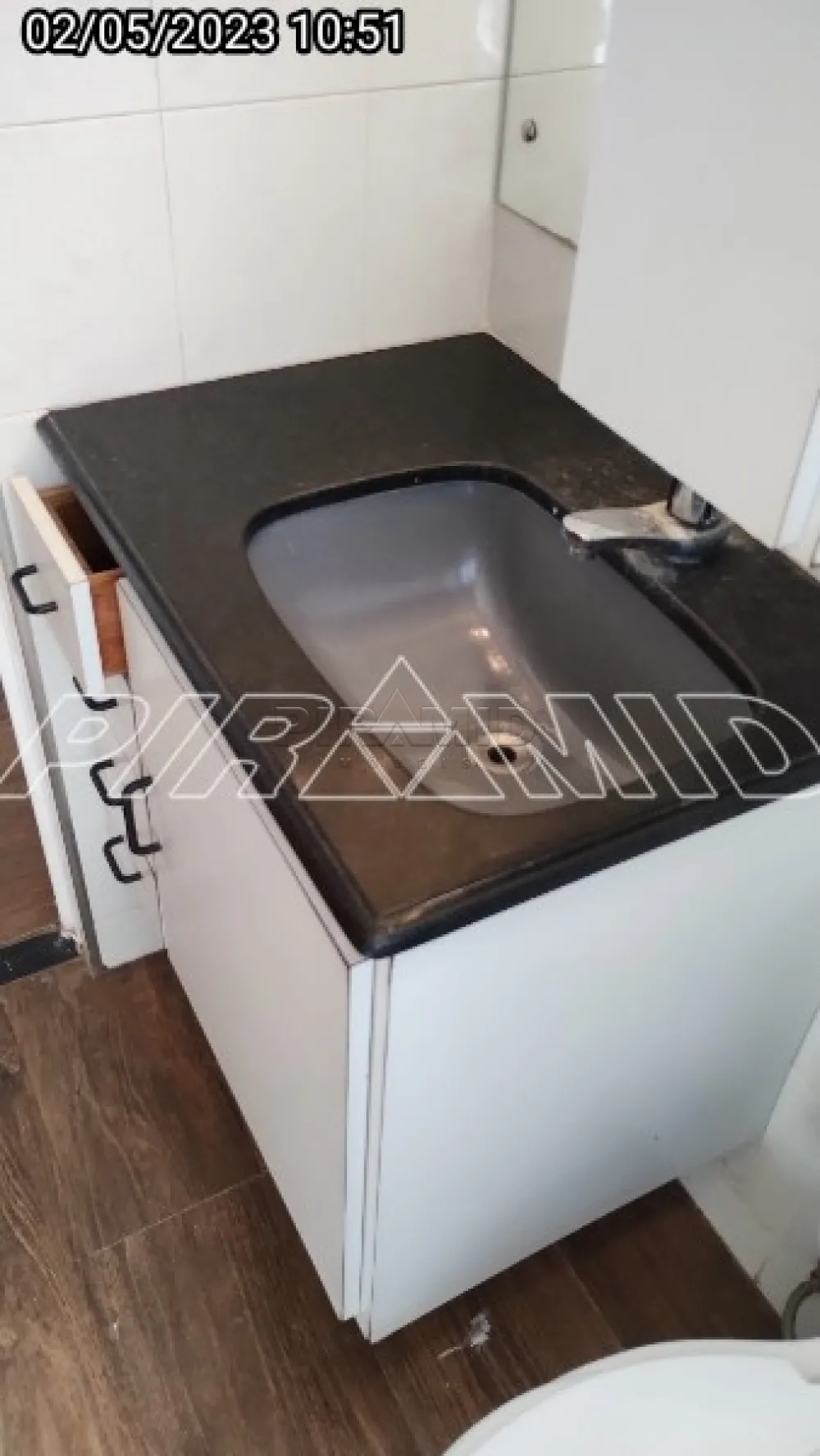 Alugar Apartamento / Padr&atilde;o em Ribeir&atilde;o Preto R$ 950,00 - Foto 13