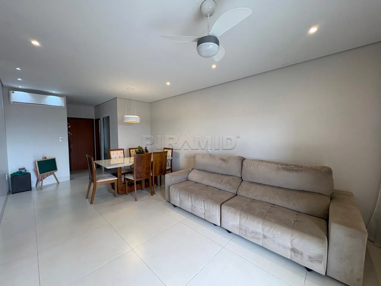 Alugar Apartamento / Padr&atilde;o em Ribeir&atilde;o Preto R$ 2.750,00 - Foto 3