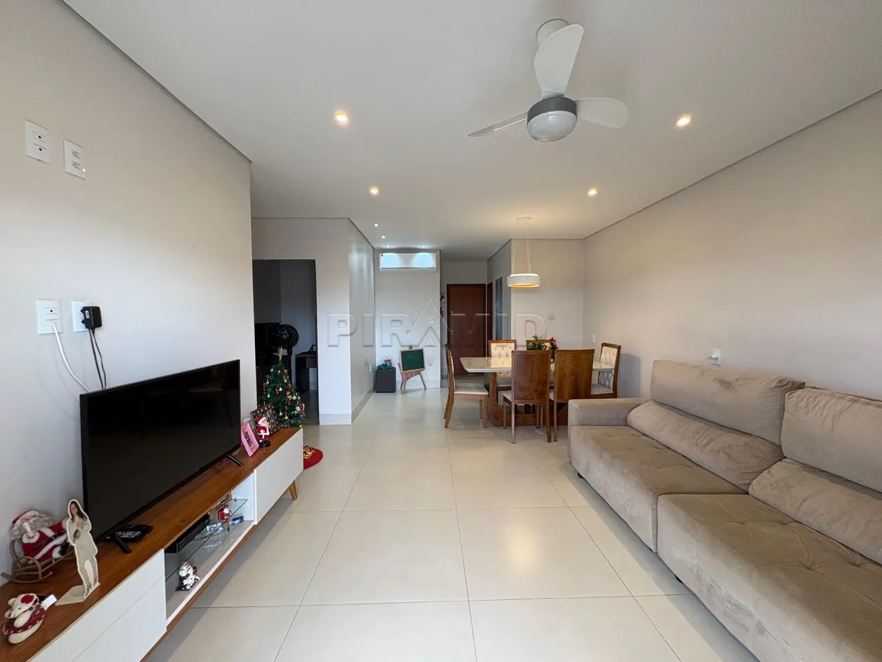 Alugar Apartamento / Padr&atilde;o em Ribeir&atilde;o Preto R$ 2.750,00 - Foto 4