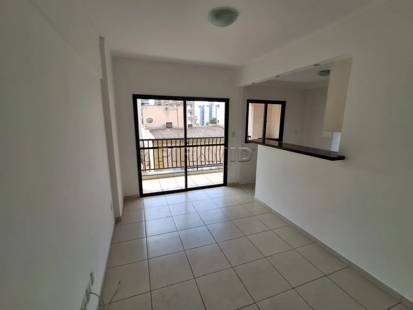 Alugar Apartamento / Padr&atilde;o em Ribeir&atilde;o Preto R$ 1.650,00 - Foto 1