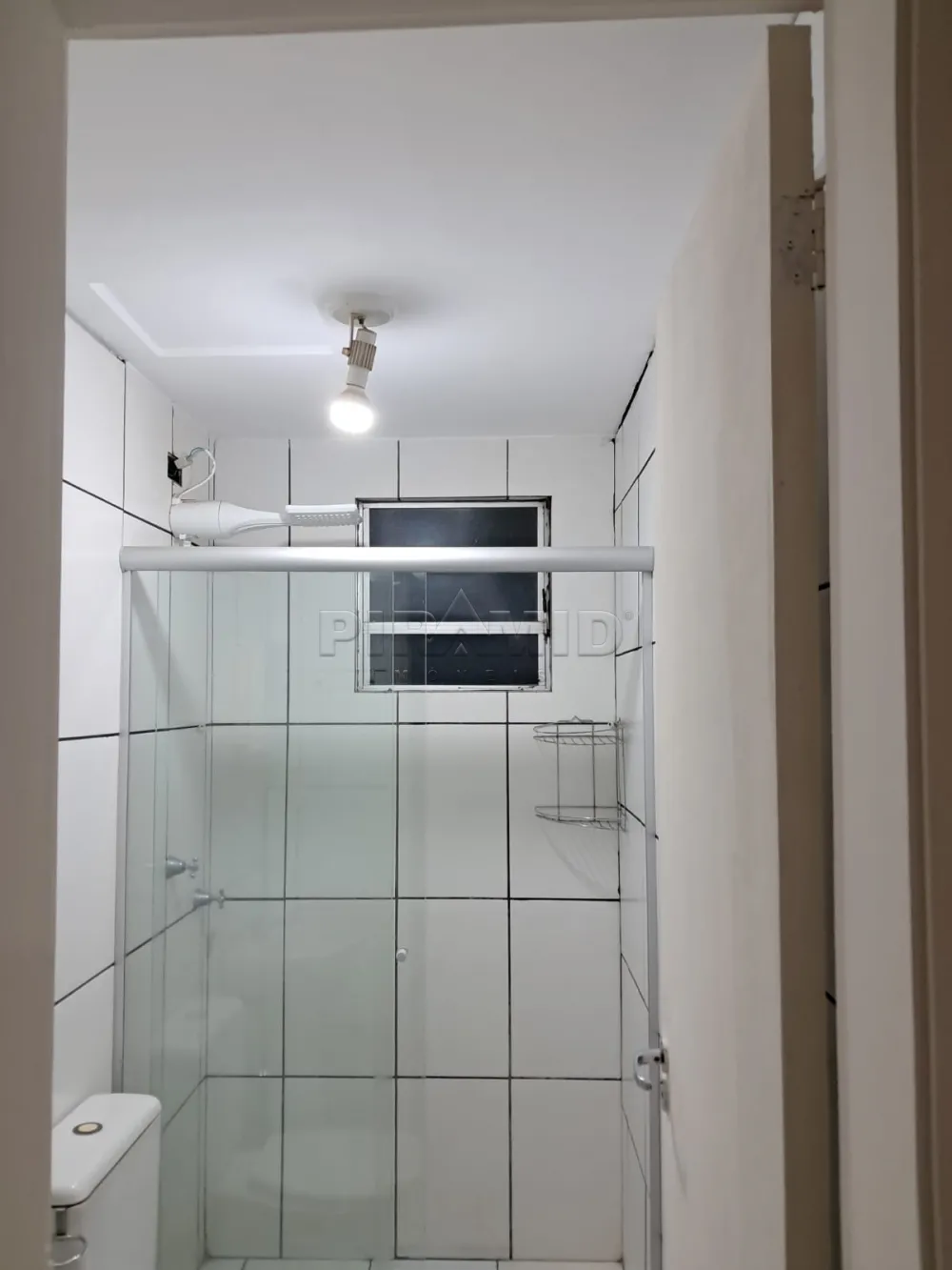 Alugar Apartamento / Padr&atilde;o em Ribeir&atilde;o Preto R$ 1.100,00 - Foto 11