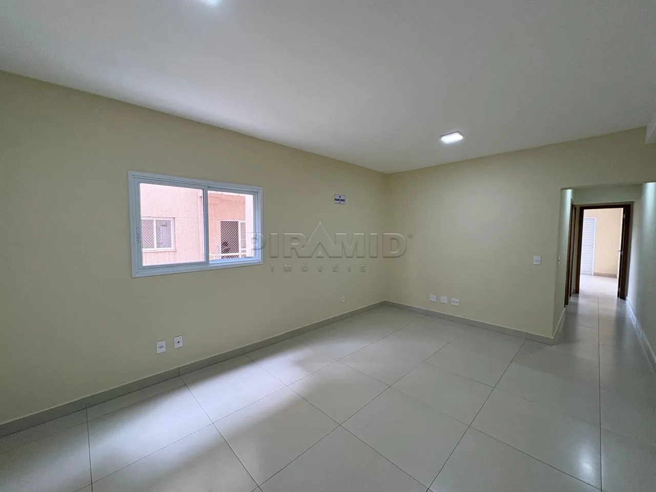 Alugar Apartamento / Padr&atilde;o em Ribeir&atilde;o Preto R$ 2.200,00 - Foto 1