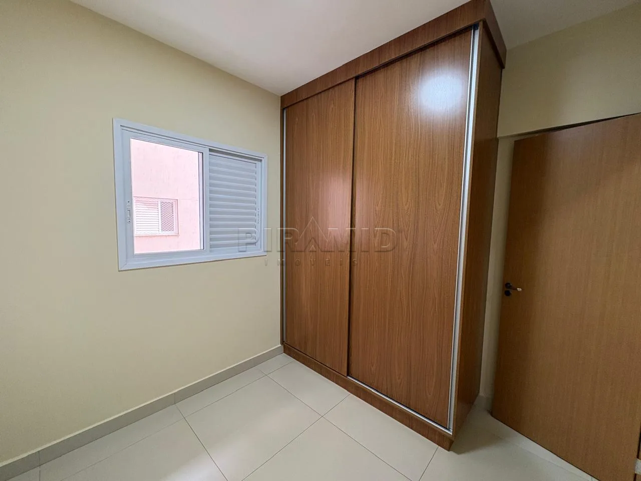 Alugar Apartamento / Padr&atilde;o em Ribeir&atilde;o Preto R$ 2.200,00 - Foto 6
