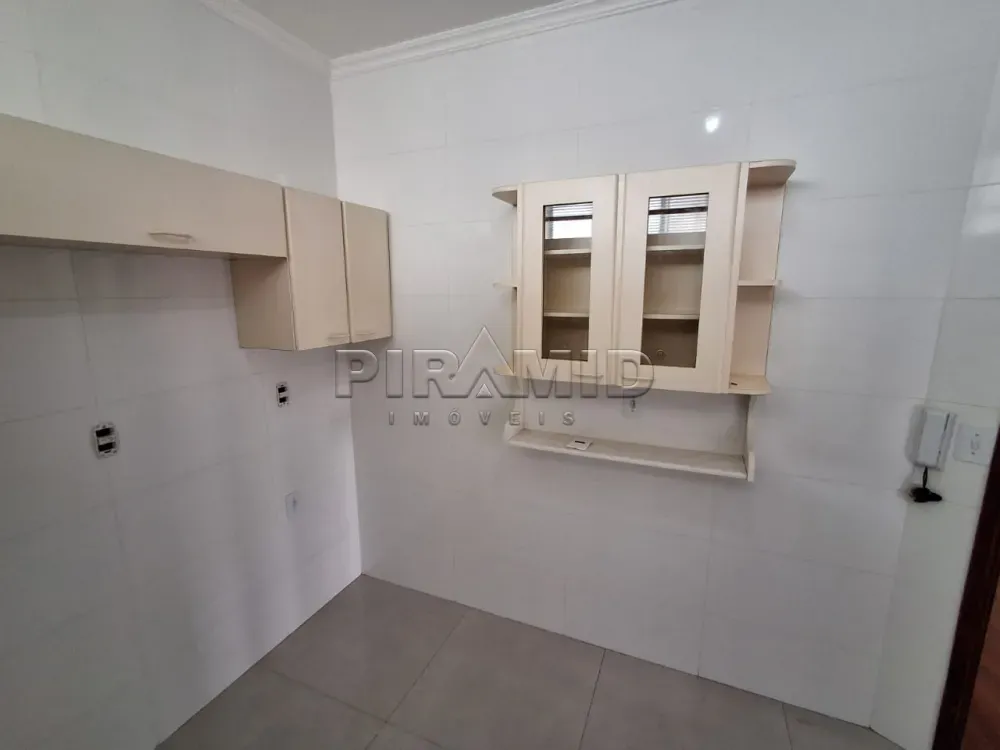 Alugar Apartamento / Padr&atilde;o em Ribeir&atilde;o Preto R$ 1.700,00 - Foto 17