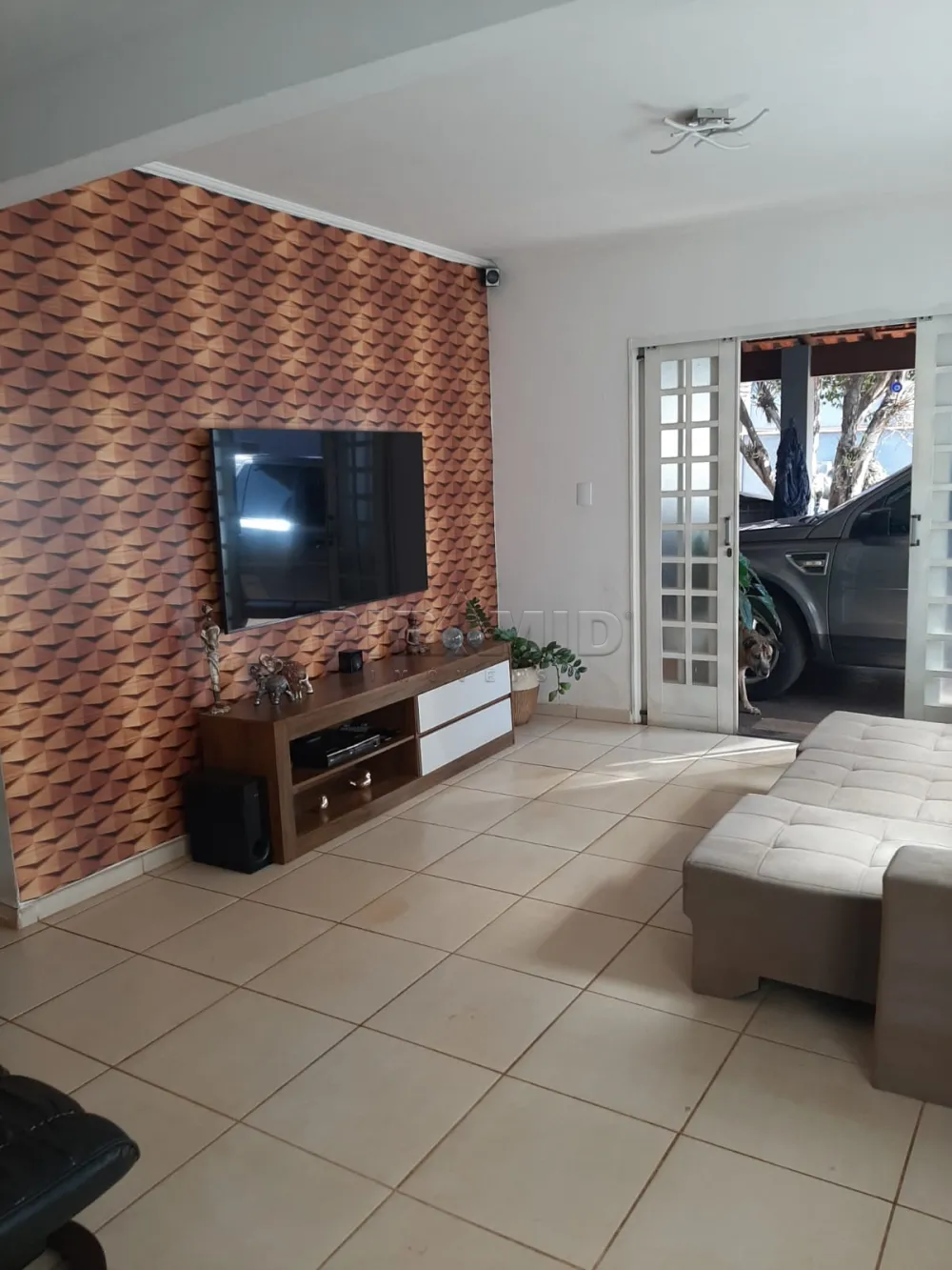 Alugar Casa / Padr&atilde;o em Ribeir&atilde;o Preto R$ 800,00 - Foto 4