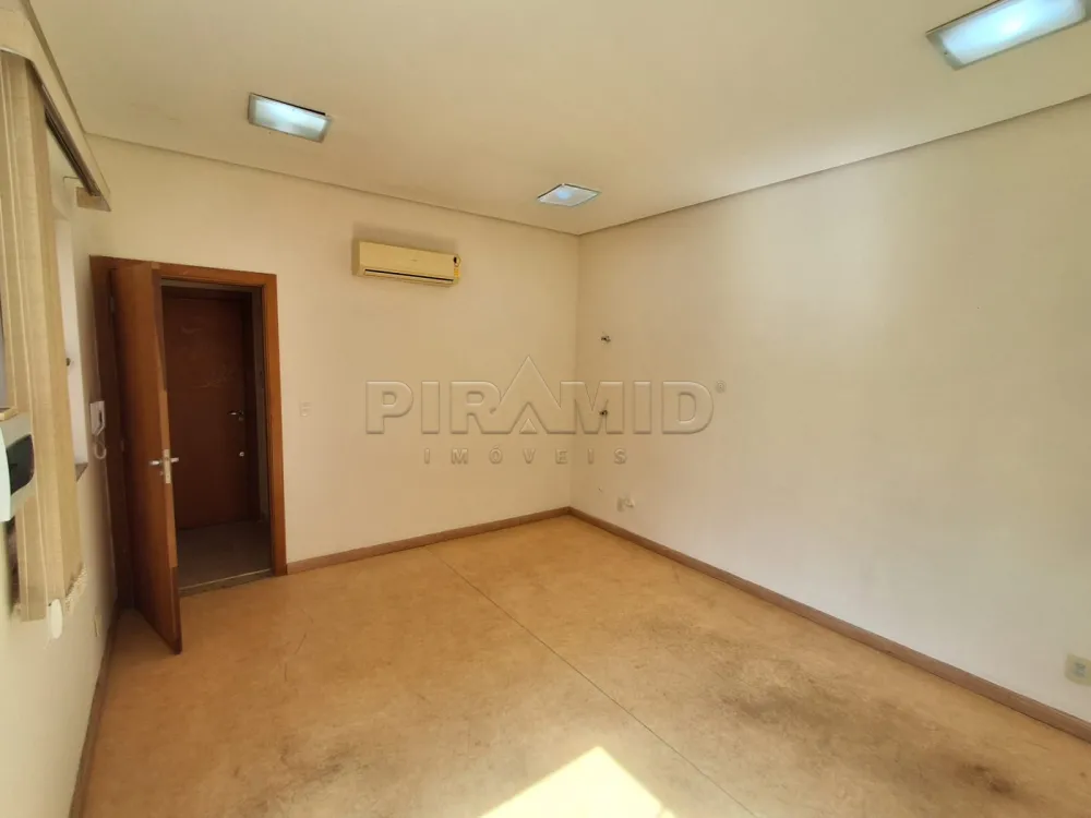 Alugar Comercial / Sala em Ribeir&atilde;o Preto R$ 900,00 - Foto 4