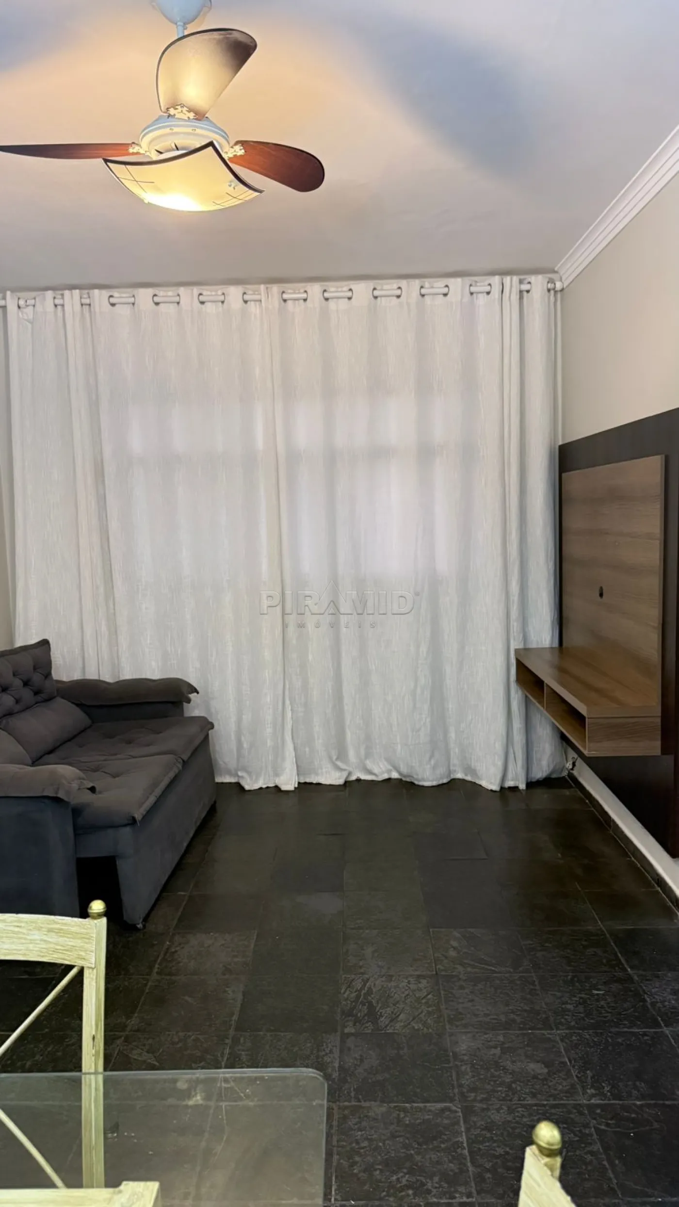 Alugar Apartamento / Padr&atilde;o em Ribeir&atilde;o Preto R$ 1.200,00 - Foto 4