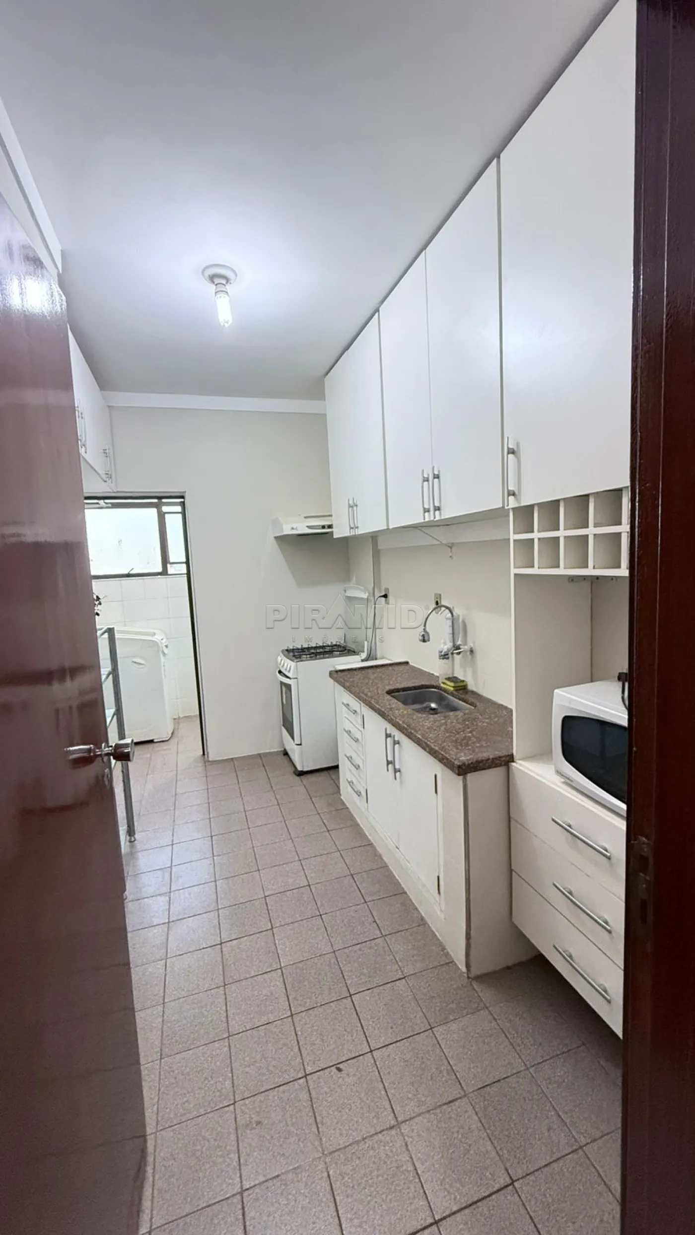 Alugar Apartamento / Padr&atilde;o em Ribeir&atilde;o Preto R$ 1.200,00 - Foto 18
