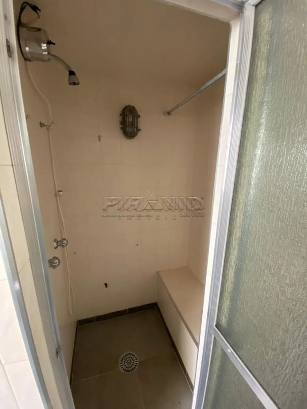 Alugar Casa / Padr&atilde;o em Ribeir&atilde;o Preto R$ 3.600,00 - Foto 9