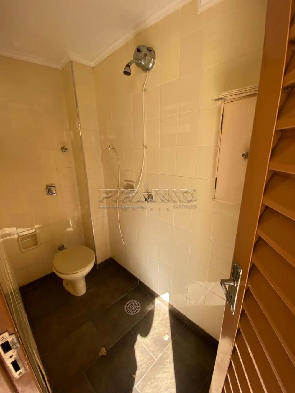 Alugar Casa / Padr&atilde;o em Ribeir&atilde;o Preto R$ 3.600,00 - Foto 19