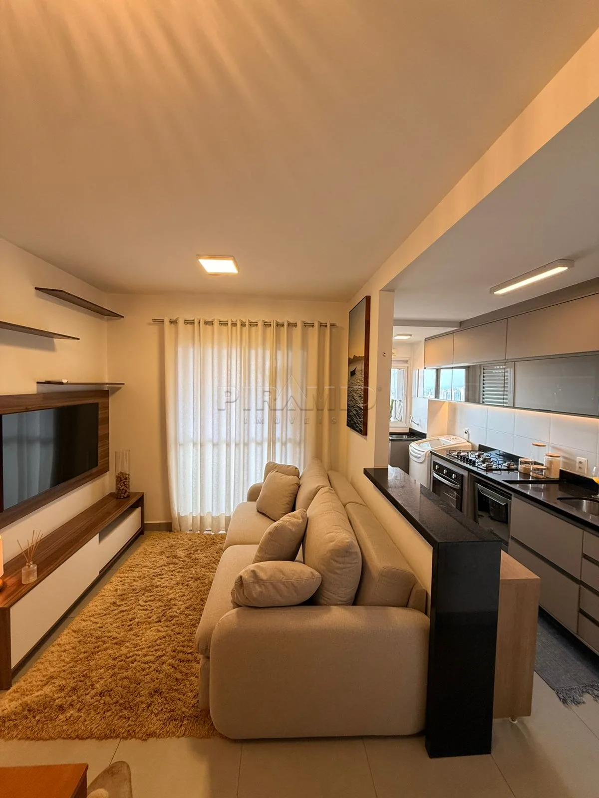 Alugar Apartamento / Padr&atilde;o em Ribeir&atilde;o Preto R$ 3.000,00 - Foto 1