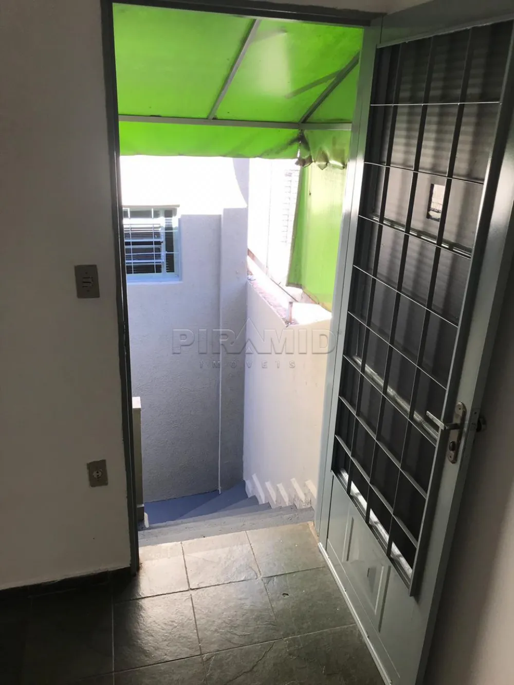 Alugar Casa / Padr&atilde;o em Ribeir&atilde;o Preto R$ 1.900,00 - Foto 5