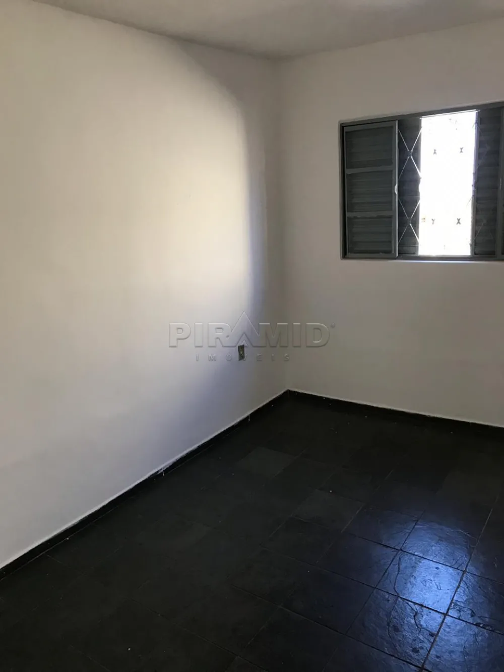 Alugar Casa / Padr&atilde;o em Ribeir&atilde;o Preto R$ 1.900,00 - Foto 12
