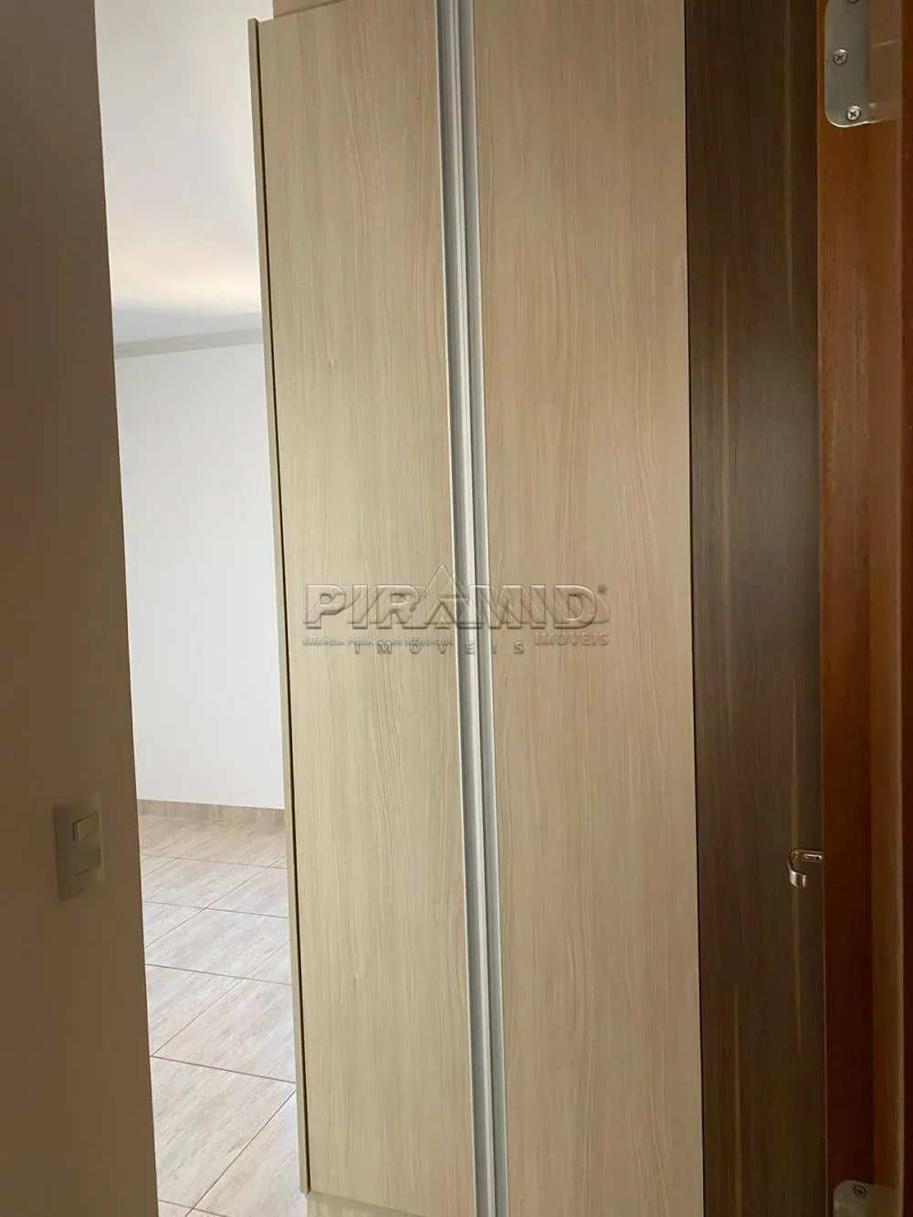 Alugar Apartamento / Padr&atilde;o em Ribeir&atilde;o Preto R$ 3.800,00 - Foto 12