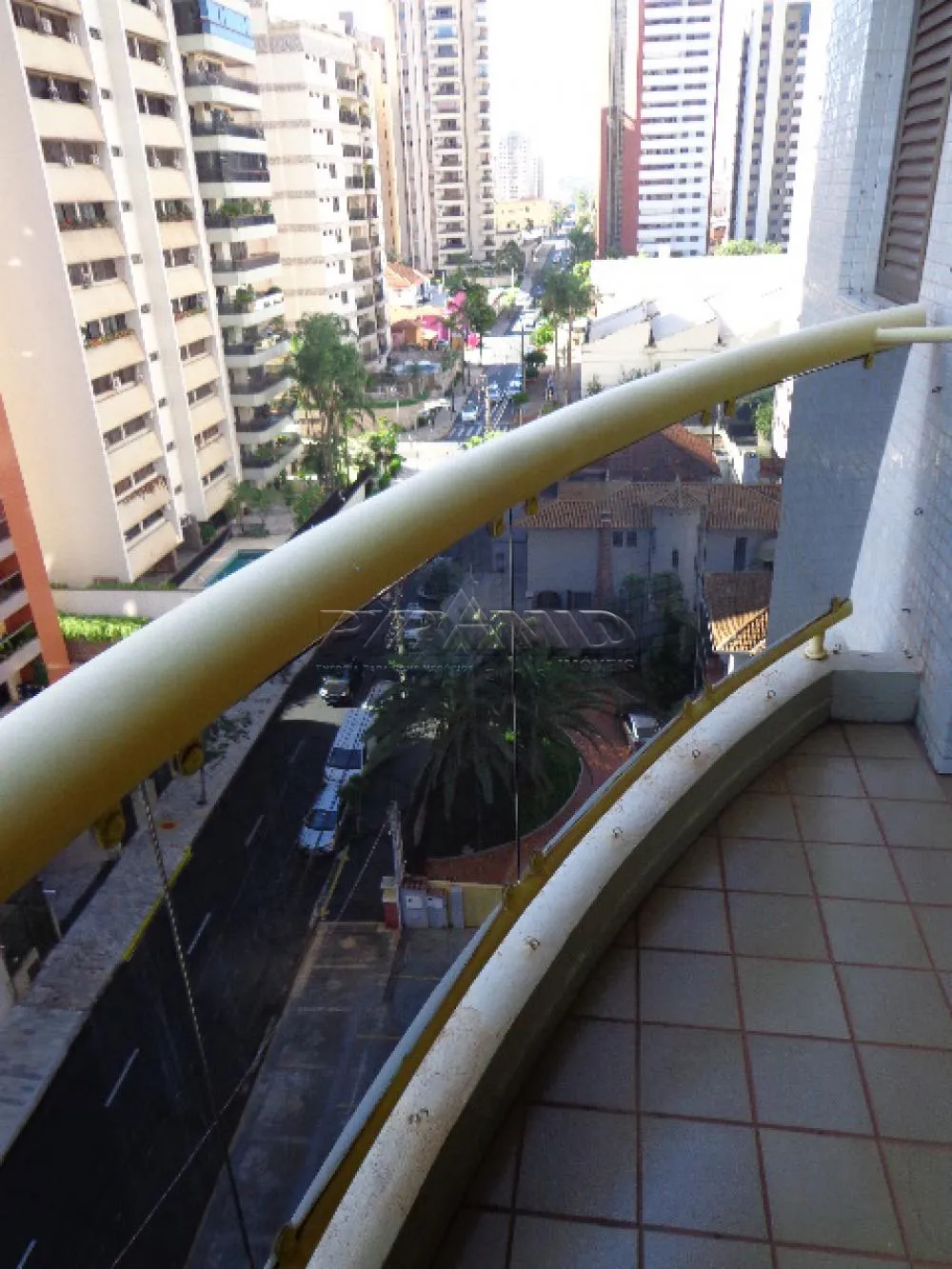 Alugar Apartamento / Padr&atilde;o em Ribeir&atilde;o Preto R$ 1.200,00 - Foto 3