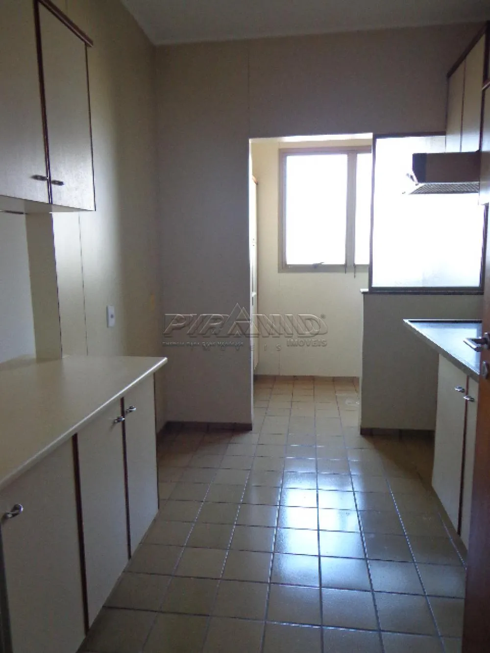 Alugar Apartamento / Padr&atilde;o em Ribeir&atilde;o Preto R$ 1.200,00 - Foto 9