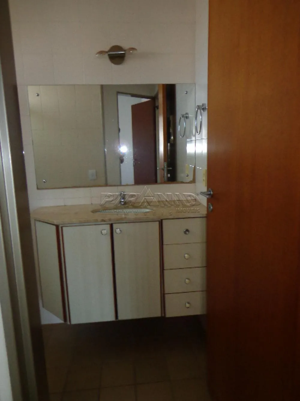 Alugar Apartamento / Padr&atilde;o em Ribeir&atilde;o Preto R$ 1.200,00 - Foto 13