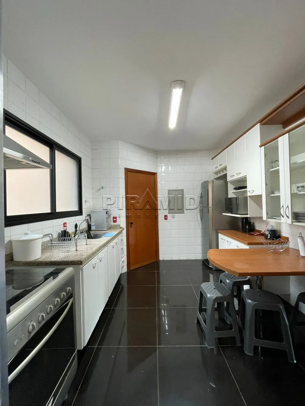 Alugar Apartamento / Padr&atilde;o em Ribeir&atilde;o Preto R$ 2.800,00 - Foto 26