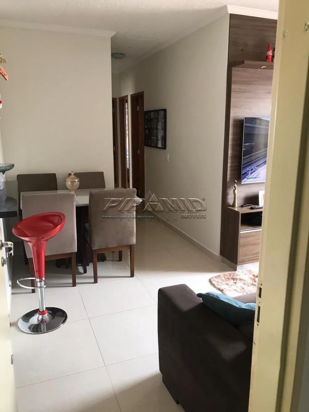 Alugar Apartamento / Padr&atilde;o em Ribeir&atilde;o Preto R$ 1.650,00 - Foto 1