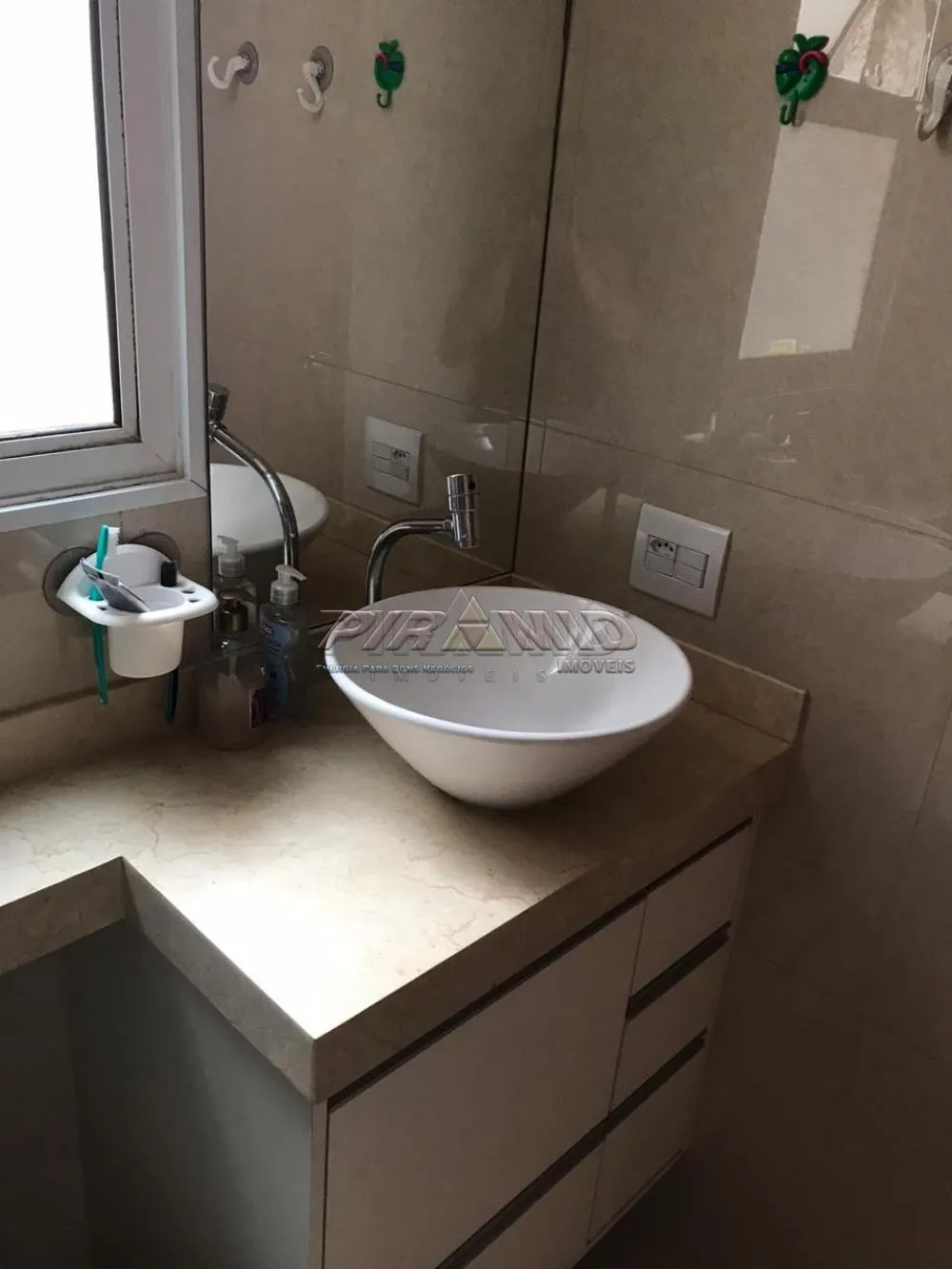 Alugar Apartamento / Padr&atilde;o em Ribeir&atilde;o Preto R$ 1.650,00 - Foto 8