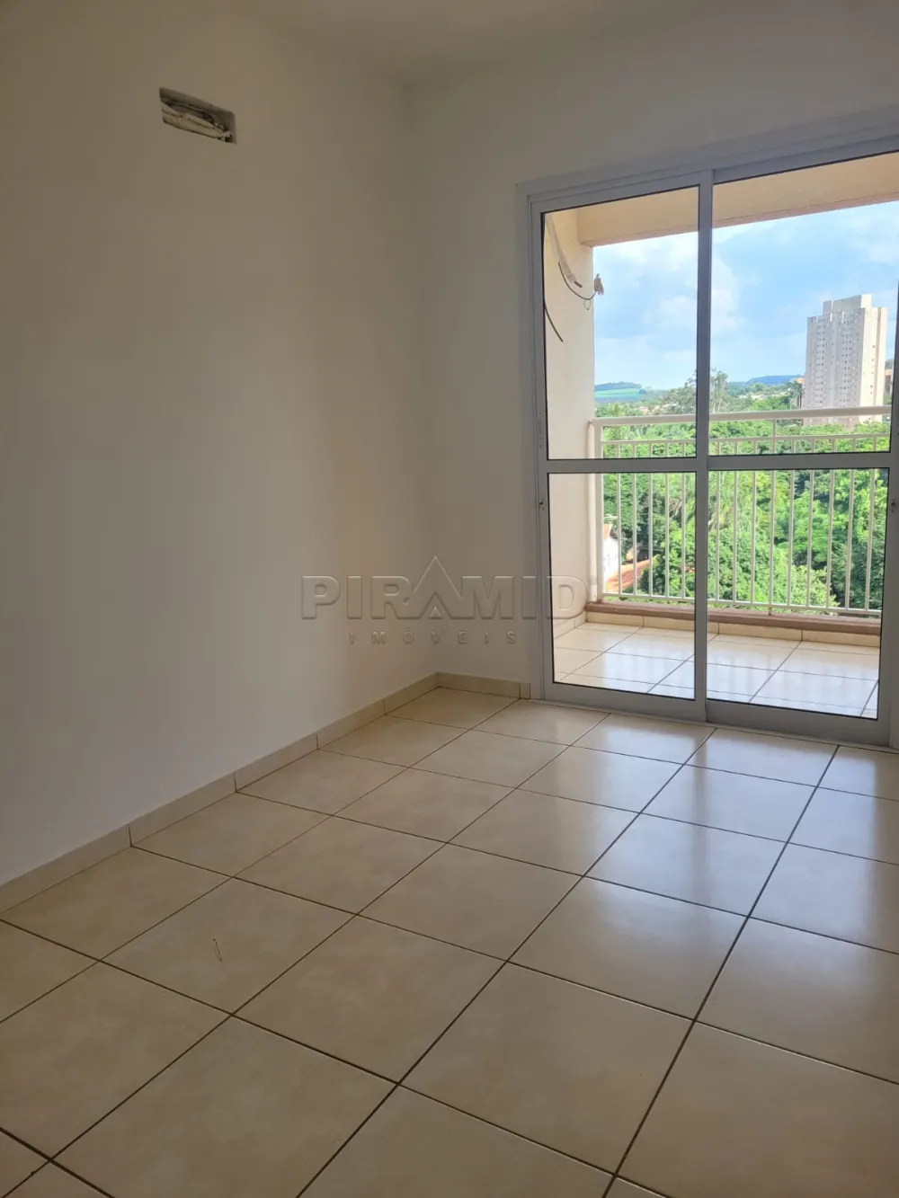Alugar Apartamento / Padr&atilde;o em Ribeir&atilde;o Preto R$ 1.300,00 - Foto 2