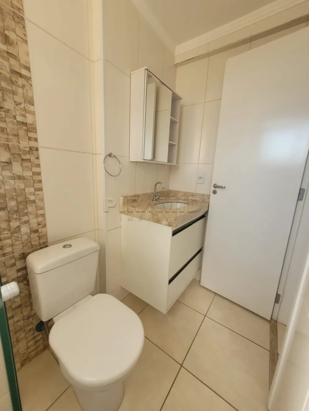 Alugar Apartamento / Padr&atilde;o em Ribeir&atilde;o Preto R$ 1.300,00 - Foto 16