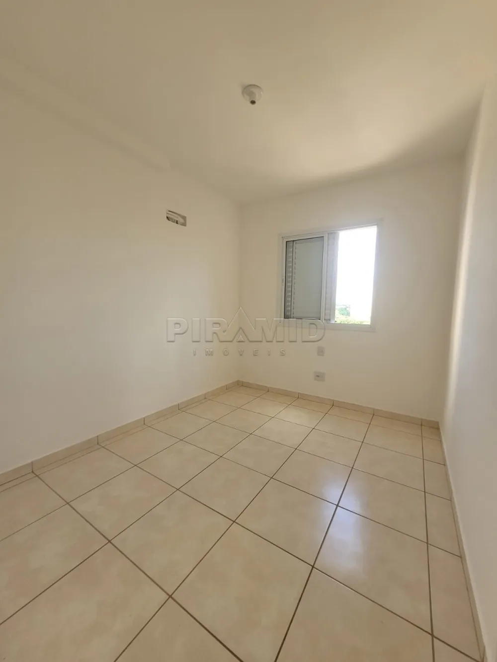 Alugar Apartamento / Padr&atilde;o em Ribeir&atilde;o Preto R$ 1.300,00 - Foto 17
