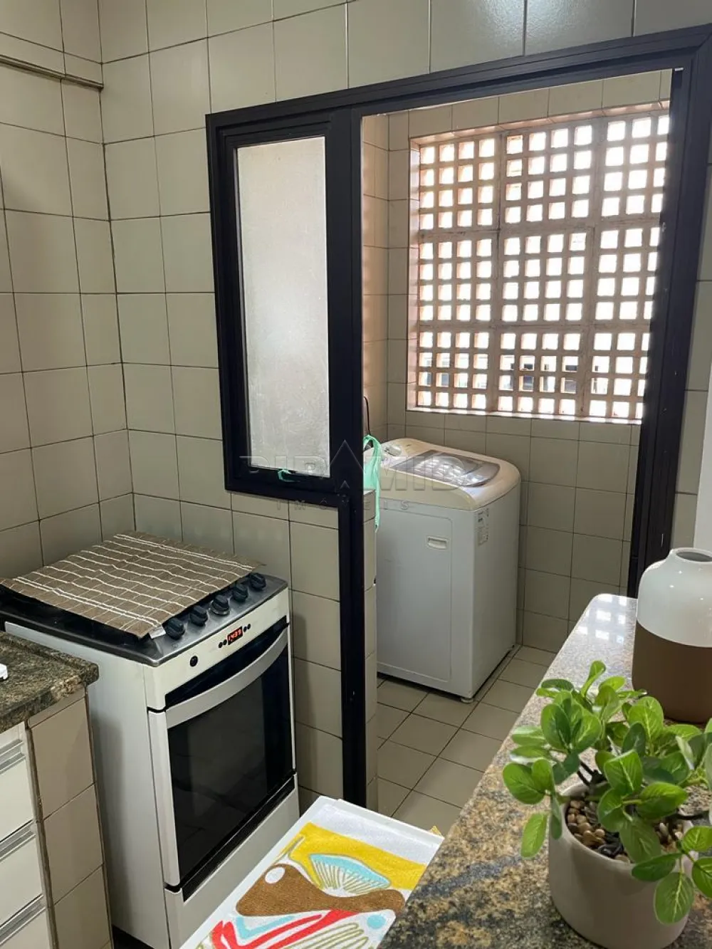 Alugar Apartamento / Padr&atilde;o em Ribeir&atilde;o Preto R$ 2.500,00 - Foto 12