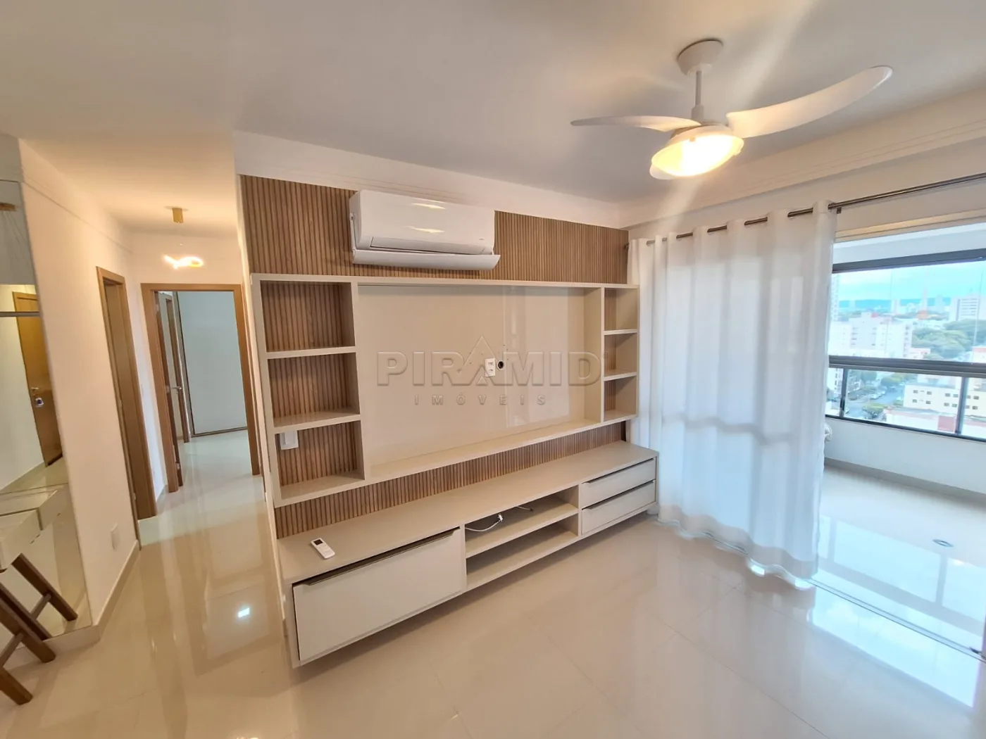 Alugar Apartamento / Padr&atilde;o em Ribeir&atilde;o Preto R$ 3.850,00 - Foto 2