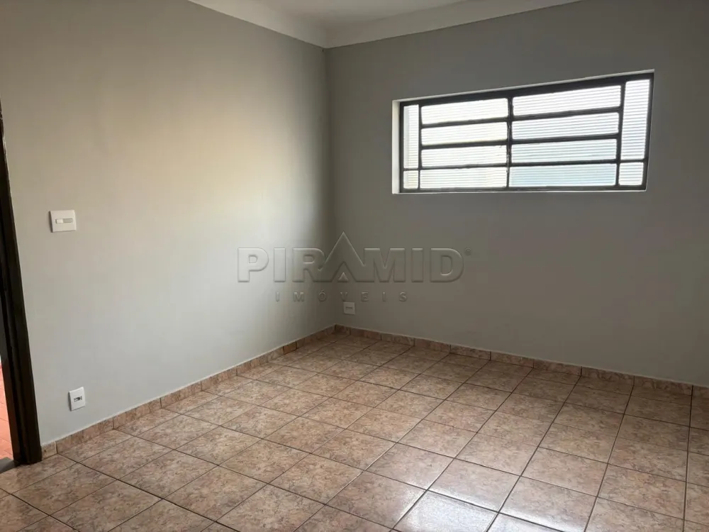 Alugar Casa / Padr&atilde;o em Ribeir&atilde;o Preto R$ 1.100,00 - Foto 2