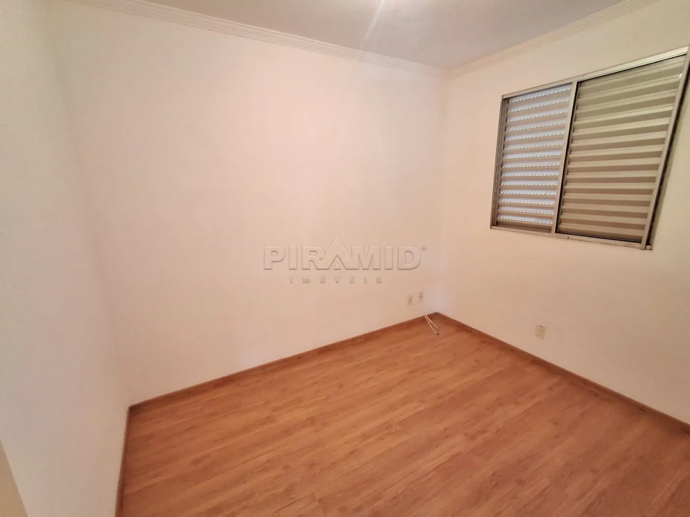 Alugar Apartamento / Padr&atilde;o em Ribeir&atilde;o Preto R$ 1.000,00 - Foto 8