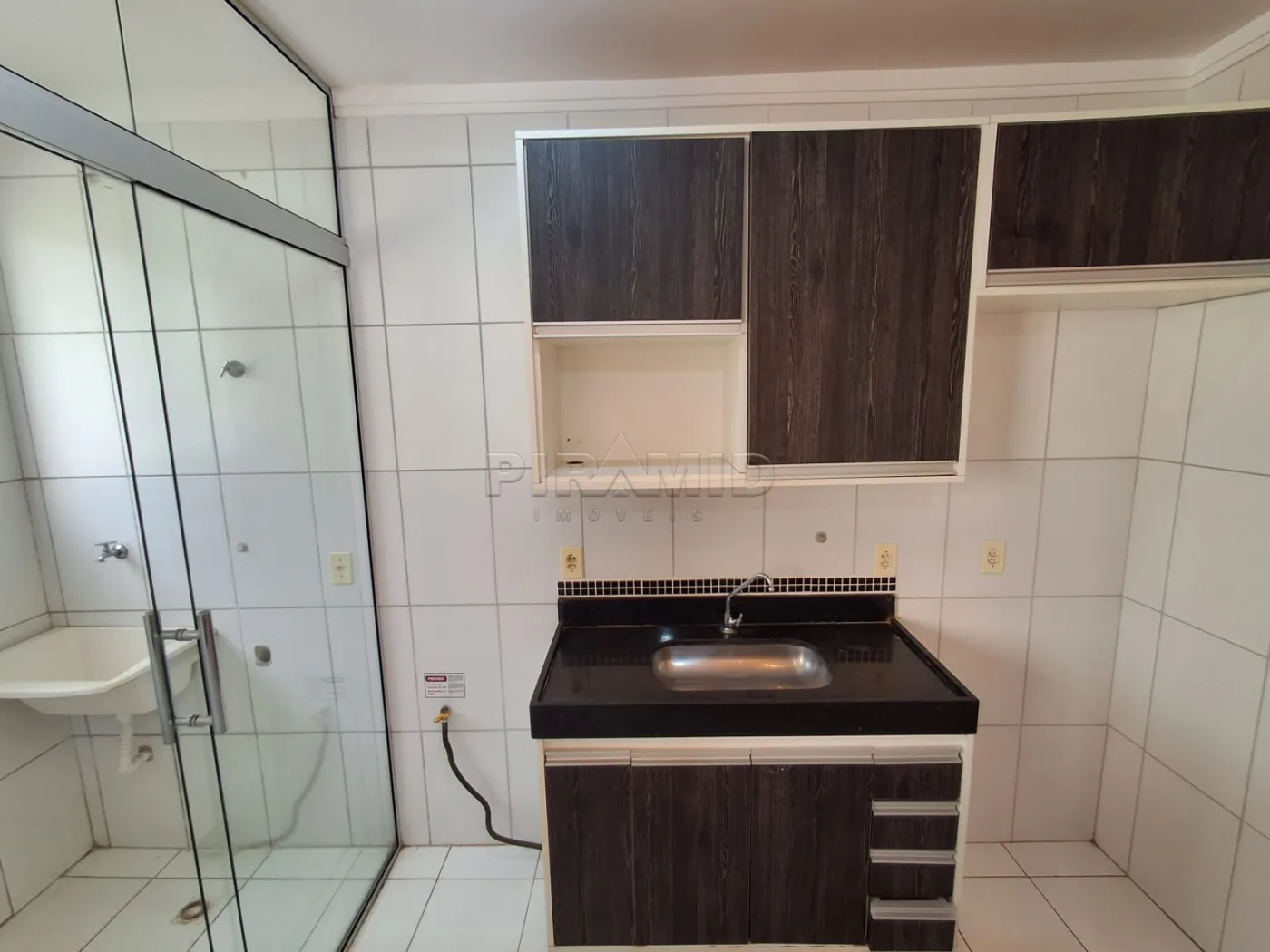 Alugar Apartamento / Padr&atilde;o em Ribeir&atilde;o Preto R$ 1.000,00 - Foto 10